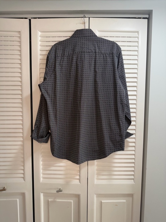 Bugatchi Men's Gray Micro-Pattern Button-Down Shirt - Picture 2 of 4